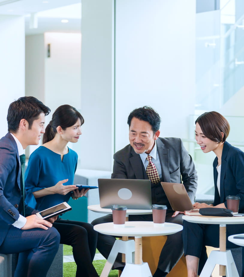 高層ビルの並んだ街並み